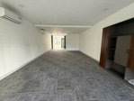 cho thuê văn phòng tại him lam kênh tẻ. giá 60tr/th . dt 350m2. nhà mới , có thang máy .