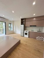 phòng trọ 30m2 mới tinh, máy giặt riêng, nhà mặt đường hạ đình, ô tô đỗ cửa, ở được ngay!