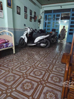 cách mạng tháng 8 tân bình. 100m2 x 4 tầng x 4 pn. ngang 3,9 nở hậu 8,2m. giá 9,9 tỷ