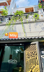 giá tốt nhất mặt tiền huỳnh văn bánh p15 phú nhuận. giá 3,9tỏi/88m2 cách chợ phú nhuận 3 phút.