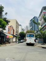 bán chdv thu nhập 130tr khu làng đại học, đường lê văn lương, 10m x 15m, 24p full nội thất, 27.9 tỷ