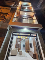 bán nhà 5 tầng việt hưng lô góc hai thoáng gần trung tâm hành chính quận long biên