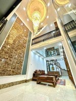 hoa hậu p. giáp nhất- 5tầng mới zin- lô góc- nở hậu 38m2 t2 lên 45m2- ngõ rộng nhất phố- chỉ 11,9tỷ