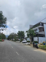 bán tòa nhà 5 tầng mặt tiền nguyễn đình hoàn, sơn trà - đường 10m5 giá chỉ ngang giá đất .