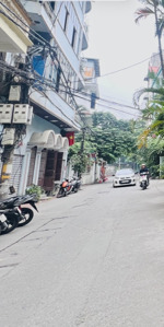 vị trí vàng liền kề các trường lớn: bách khoa kinh tế xây dựng. gần tuyến huyết mạch trung tâm