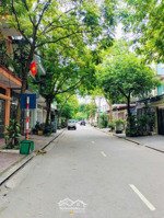 sos! bán nhà kđt văn quán, dt 70m, 4t, vỉa hè, ô trô tránh, kinh doanh, nhà đẹp, giá 18 tỷ.