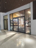 chính chủ cho thuê shophouse khối đế 3 mặt tiền