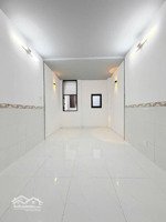 nhà đẹp quận 10 sát mặt tiền đường 3 tháng 2 chỉ hơn 5 tỷ