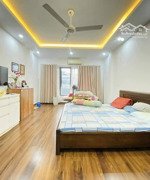 6.96 tỷ. không ở thì cho thuê. căn 48m2 x 3.8m x 5 tầng x 6pn. đường 3m. ngõ 134 nguyên xá - btl