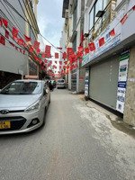 bán nhà 5 tầng yên nghĩa ngay sát quốc lộ 6, đường thông rộng,ô tô tránh đỗ, vị trí kinh doanh đỉnh