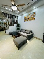 nhà đẹp tôn đức thắng, 30m oto tránh, ngõ nông, thông thoáng, gần phố, tặng nội thất, ở luôn, 39m