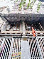 bán nhà d.số ngang lớn 6.5m, nhỉnh 8t, 5m ra gặp xe hơi , lưu thông khánh hội, hoàng diệu,qua q1,q8