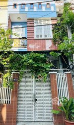 tôi cần cho thuê nhà hẻm 140 vườn lài. an phú đông. quận 12 chỉ 10tr/ tháng