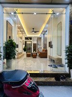 chính chủ bán nhà ngõ 198 xã đàn,42m-6t thang máy full nội thất,mặt ngõ thông kinh doanh-13.8 tỷ