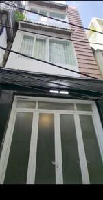 Cho thuê nhà sát mặt tiền Nguyễn Biểu, P1, Q5 nhà mới 3 tầng