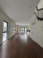 cho thuê nhà 4 tầng tại vinhome thăng long full đồ liền tường , diện tích 154m2