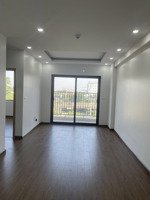 chính chủ bán căn tòa c đang bàn giao nhà mua sd luôn, giá 1,95 tỷ đã gồm 2% kpbt và 5% làm sổ