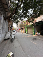 mảnh đất vàng - ô tô đỗ cửa - lô góc - mặt phố - chia lô - xây toà nhà, ccmn - dt 150m* mt 8.5m