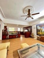 newliv-chính chủ cho thuê căn hộ nơ 4, đầy đủ nội thất. rộng 164m2, tại trần thủ độ, hà nội