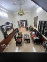 cho thuê nhà 2.5 tầng - diện tích 100m2 tại thanh trì