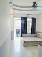 cho thuê chdv có ban công siêu rộng ở nơ trang long, bình thạnh