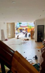 chính chủ cho thuê nhà mặt phố lĩnh nam để kinh doanh, tầng 1, 40m2, vỉa hè rộng. chỉ 9tr/th