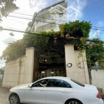 cho thuê nhà hẻm xe hơi lê quang định - 9x11m - 4 lầu - sân đậu được 2 chiếc xe hơi