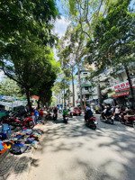 bán khuôn đất xây tòa nhà phan đình phùng 10x30 ctxd: hầm 8 tầng giá: 70 tỷ