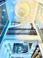 con phố danh giá giáp nhất, nhà đẹp như cung vua, không thể có căn thứ hai tại thanh xuân,