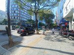 phố duy tân | 1 nhà ra phố | oto tránh | siêu điểm văn phòng | 61m | 5 tầng | 20.9 tỷ | dân xây