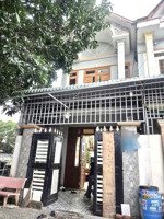 nhà lầu trệt gần ngã ba ông xã dĩ an bd dt 72m ngg 4,5 đường 6m thg vỉa hè giá 4t28 lh 