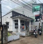 đất vuông vức bề ngang 10m*18 đối diện làng đại học thủ đức