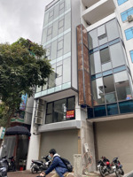 cho thuê nhà mp nguyễn văn cừ - long biên, 80m2 x 7 tầng, mt:5m. thông sàn, thang máy, pccc,...