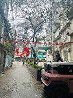 (011) chính chủ bán nhà trường chinh, sát phố, ôtô tránh vào nhà, 56,8m2, mt 4m, ngõ rộng hiếm