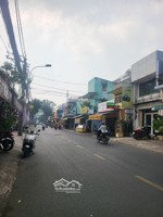 5 tỷ ,mặt tiền kinh doanh lạc long quân, chợ bình thới , q11, gần cv đầm sen, nhà 3 tầng, 39m2