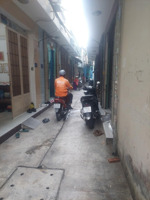 nhà lê thành phương q8 giá 1tỷ 735 tl. dt 3x7 . 2 lầu 3pn 2wc. nhà mới xây đẹp. giấy tờ kk99