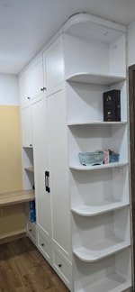 bán nhanh căn hộ 2 ngủ 65,6m2 tầng trung cao đẹp tại tòa dv4 rose town, đã có sổ , full nội thất