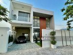 villa view biển trực diện- 180m2 chủ gấp bán chỉ bằng giá đất.