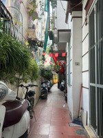 bán nhà riêng tự xây dựng chắc chắn, kết cấu vững chắc.