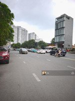 rất hiếm, mặt tiền kinh doanh đinh thị thi sát với ql 13 ngay khu đô thị vạn phúc