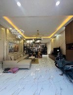 trung tâm thủ đức căn kha vạn cân 4 tỷ 2 khung đường thời trang tiện ích đầy đủ bẹnh viện công viên