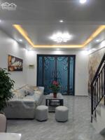 nhà Lán bè - lê chân