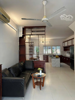 cho thuê nhà mega ruby, 3pn, 3wc, nội thất đủ, y hình, giá 15tr/th chưa phí, nhà sẵn