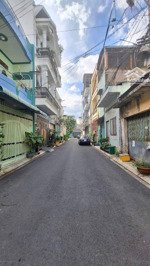 vietinbank định giá 7,2 tỷ chủ ngộp bán 6.x tỷ nhà 2 tầng hẻm 8m trần thánh tông tân bình