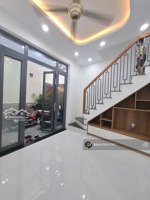 bán nhà ni sư huỳnh liên p.10 tân bình 2 tầng ngang 5m cách hẻm xe hơi 10m giá 4.25t tl