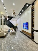 chủ nhờ bán căn nhà trên đường hoàng văn thái thanh xuân