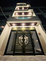 nhà đẹp xây mới phố nguyễn tường loan - sân cổng riêng, full nội thất