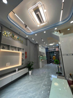 nhà xây mới 3 lầu full nội thất âu dương lân trung tâm quận 8