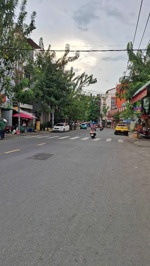 chủ gửi bán - góc 2 mặt tiền kinh doanh - đường t6 - dt 4x25m cấp 4 - đang cho thuê - đường 16m