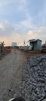 giá chỉ 68 triệu/m2 quy hoạch đất ở hiện hữu , mặt tiền hẻm ô tô thông 1 trục